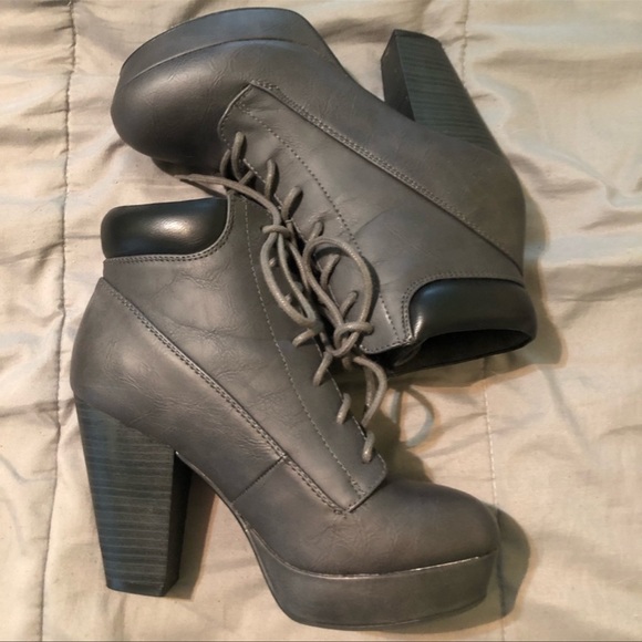 Boots heels  (SOLD) - Picture 1 of 5